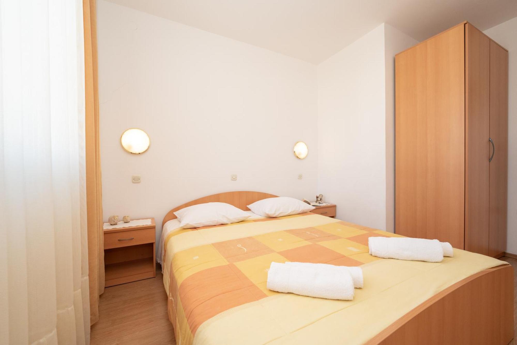 Apartments Biserka Novalja Dış mekan fotoğraf